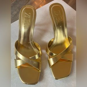 Zara beautiful gold sandals 3” heels NWOT